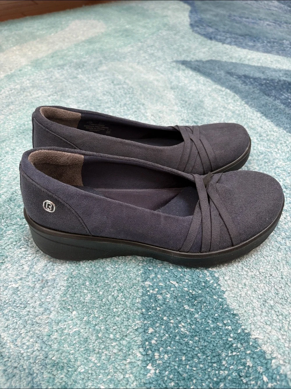 BZees Slip On Shoes, Sz 5.5